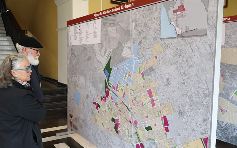 El futuro POU de Chiclana estará en exposición pública hasta mediados de marzo; Román confía en que pueda entrar en vigor a lo largo del verano