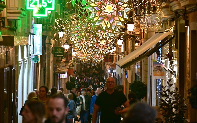 El comercio del centro de Cádiz está contento con la última Navidad: el 91% calcula que ha vendido más o igual que en la campaña anterior