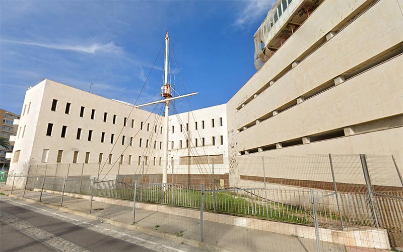 “La Junta pretende autofinanciarse a costa de Cádiz mediante la especulación inmobiliaria”