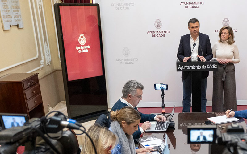 El PP en Cádiz cocina para 2025 un presupuesto “volcado en lo social y el mantenimiento”; la oposición lo ve “continuista” y “con una trampa”