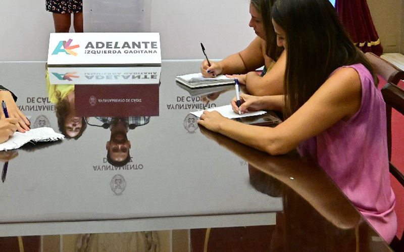 Vanessa Sibón será nueva concejala de Adelante Izquierda Gaditana tras la renuncia de Cazalilla