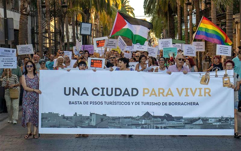 El Puerto se planta ante el “crecimiento exponencial” de las viviendas turísticas: no dará más licencias al menos hasta tener su PGMO