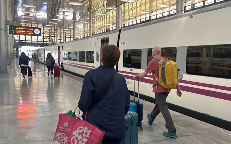 Más de 671.000 personas se subieron en 2024 a los trenes Alvia entre la Bahía de Cádiz y Madrid