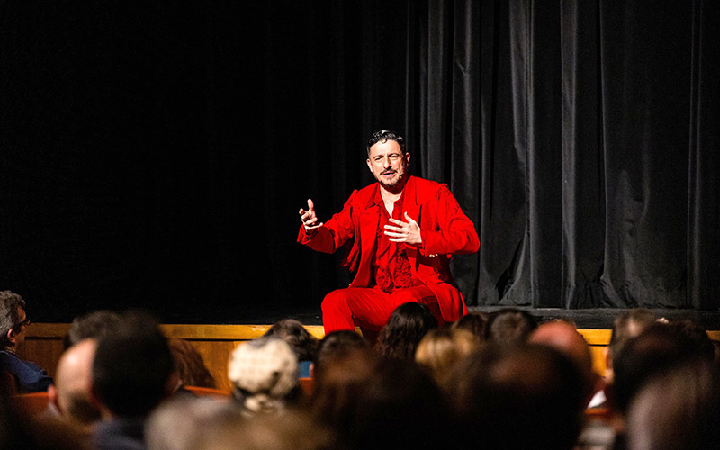 Riki Rivera, Las niñas de Cádiz, ‘Venta de Vargas’ y ‘El Palermasso’ entre los espectáculos del programa de primavera del Teatro de Las Cortes