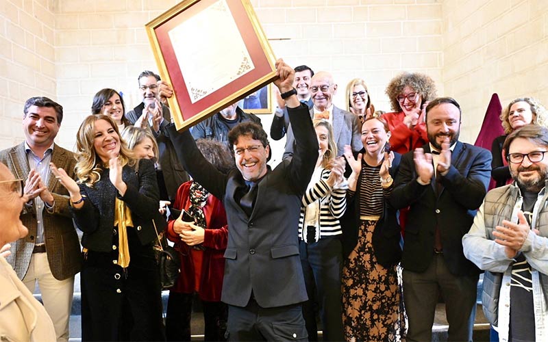 Morenatti es ‘bautizado’ como Hijo Adoptivo de Jerez: “el fotoperiodismo transmite la verdad por incómoda que resulte, ese ha sido mi credo”