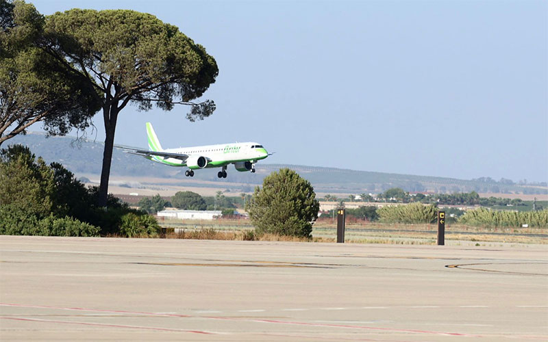 “Hay una clara intención por parte de Aena de dejar morir el aeropuerto de Jerez por inanición”