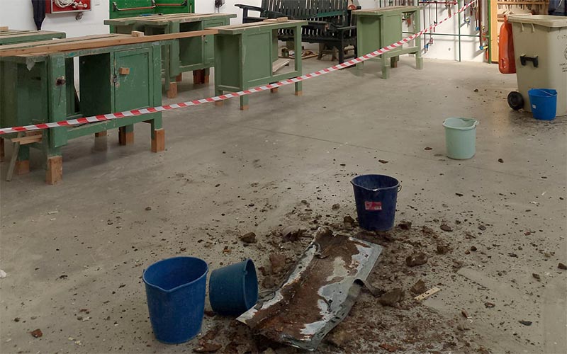 El derrumbe de un techo en un instituto público de Cádiz refleja el “abandono sistemático” por parte de la Junta de los centros de FP gaditanos