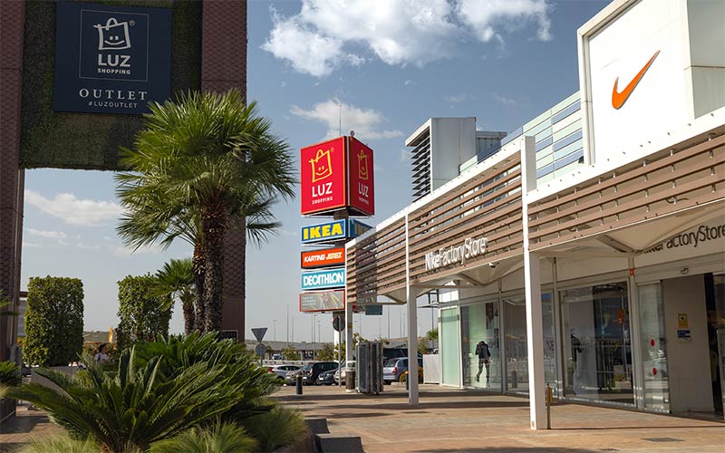 Luz Shopping en Jerez oferta descuentos en sus tiendas, premios y “experiencias” durante un día