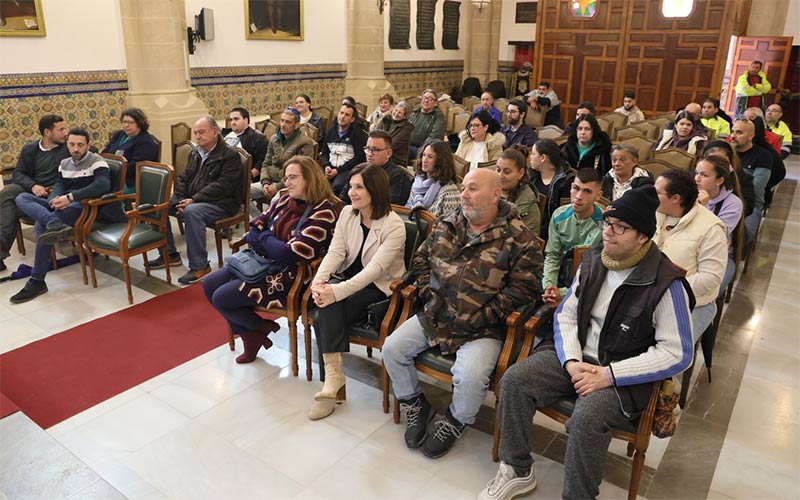 Hasta 59 parados jóvenes y mayores trabajarán seis meses para el Ayuntamiento de Rota