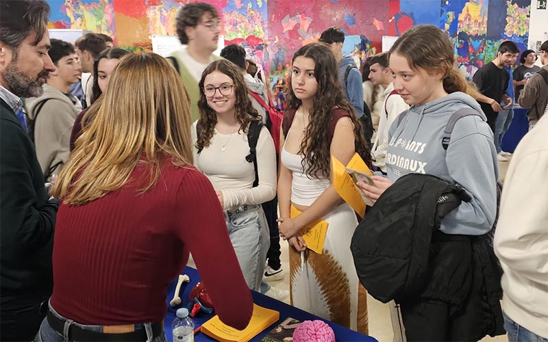 La UCA sale un año más de gira para “acercar” su oferta a pre-universitarios de toda la provincia