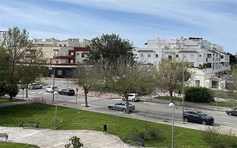 Se permitirá levantar más viviendas por parcela en Rota si son protegidas, entre otras medidas