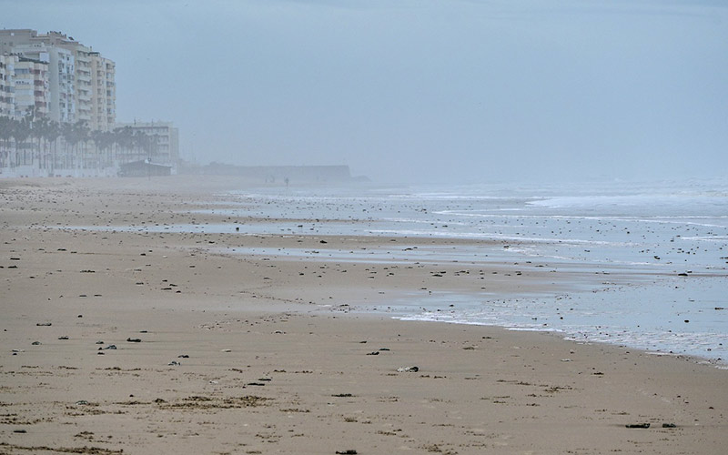 El Gobierno inyecta 3,8 millones para reparar de urgencia los “daños” en las playas gaditanas provocados por las borrascas de marzo y abril