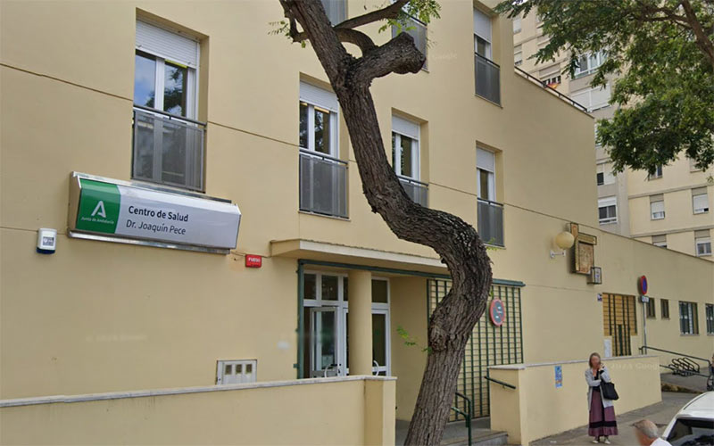Gritos e insultos en un centro de salud de San Fernando contra una auxiliar administrativa