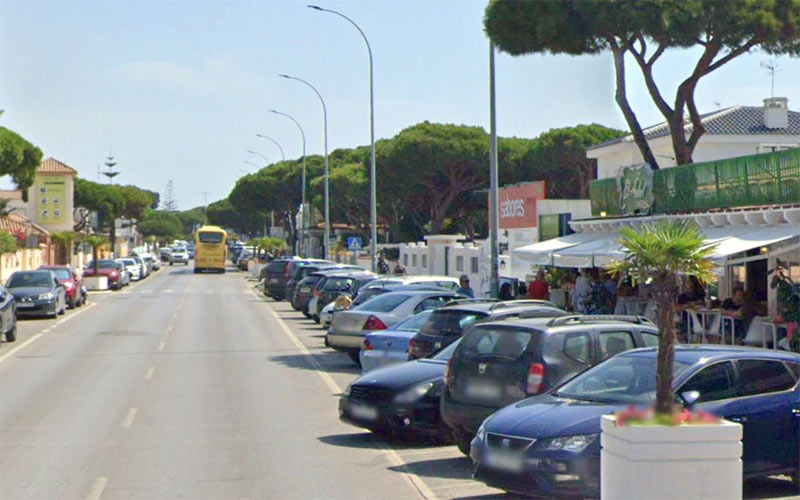 La costa chiclanera sí estrenará este verano la zona naranja enfocada al visitante; CCOO insiste en ver una “tasa” para los trabajadores de fuera