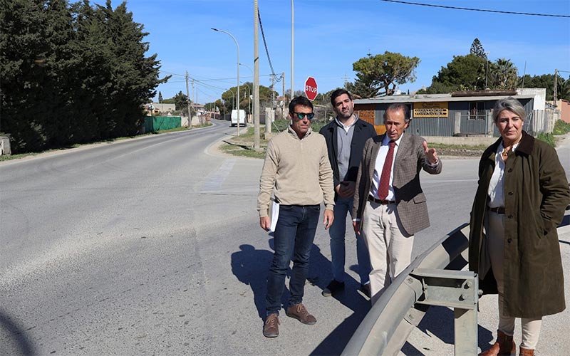 Avanza una nueva glorieta en la intersección de las carreteras del Marquesado y Los Barrancos