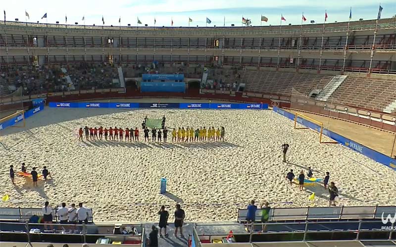 Las mejores selecciones europeas de fútbol playa ‘saltan’ a la plaza de toros de El Puerto
