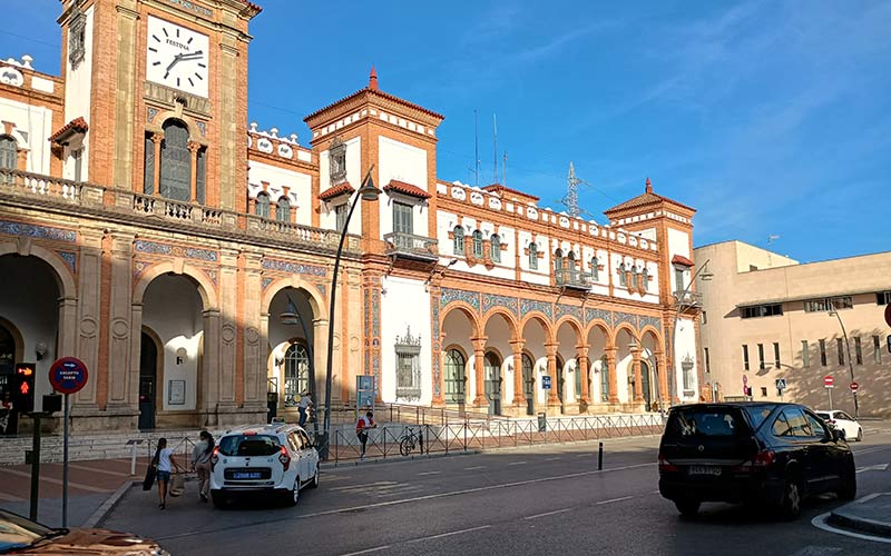 El Ministerio de Transportes y el Ayuntamiento acuerdan realizar un estudio de integración urbana al sur de la estación de trenes de Jerez