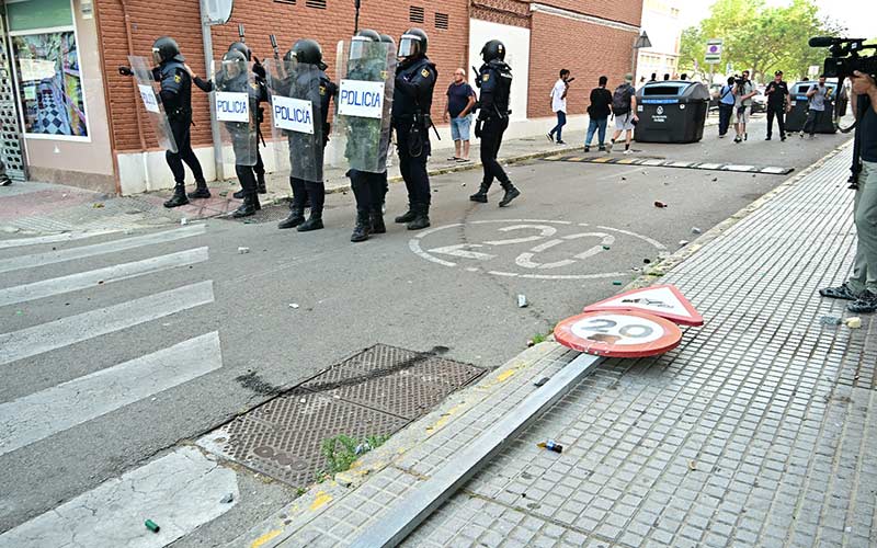 Periodistas sufren agresiones durante la cobertura de la huelga del metal en Cádiz