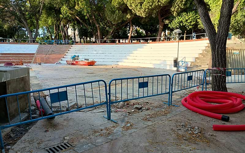 El remozado auditorio del parque Almirante Laulhé estará listo para la Feria del Carmen