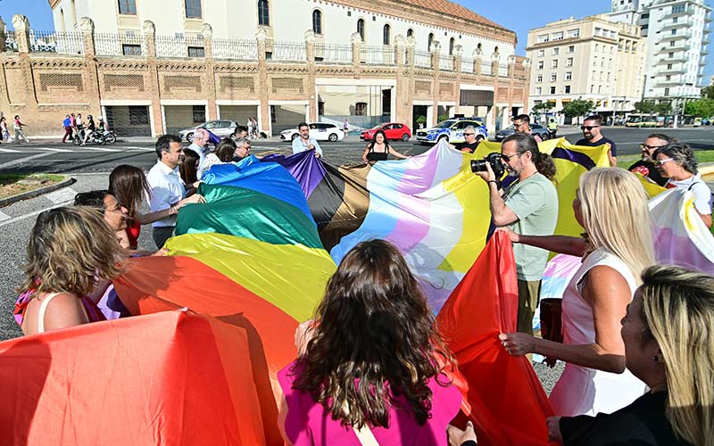Cádiz, “ciudad orgullosa”, celebra la diversidad