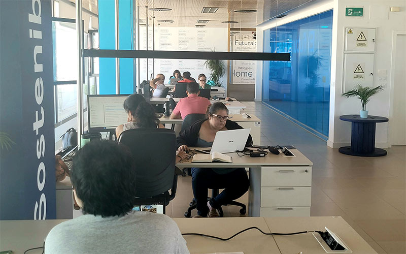 Presentan una herramienta al estilo Tinder que “empareja” startups gaditanas con inversores