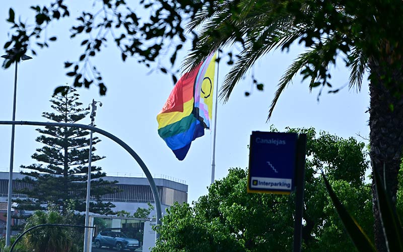 Cádiz ‘saca’ las banderas del Orgullo LGTBI+