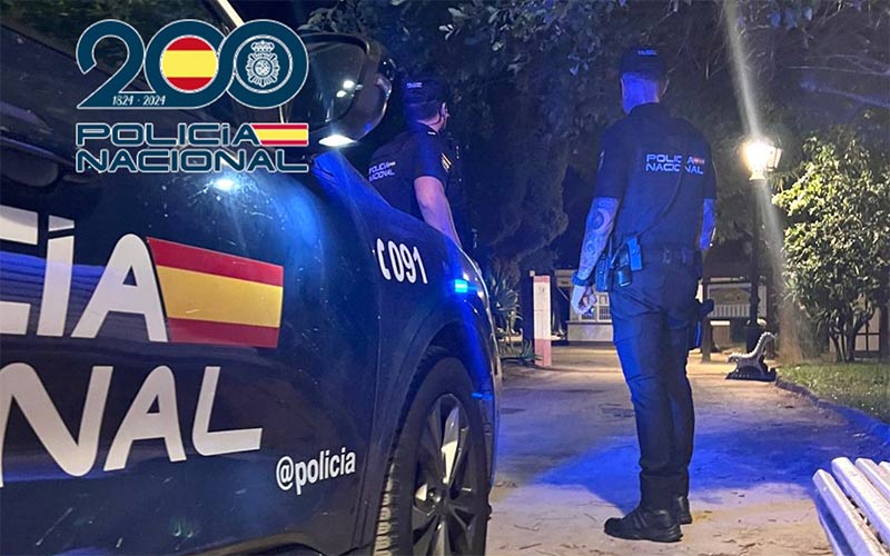 Se enfrenta a los policías que le sorprenden robando en el bar del Parque Genovés