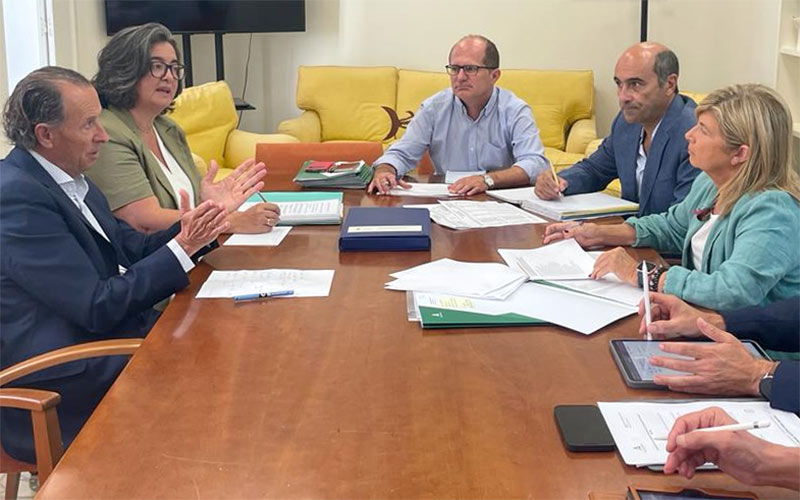 El Gobierno chiclanero celebra que entre aire fresco en la delegación territorial de Educación tras “la nefasta gestión” de Isabel Paredes