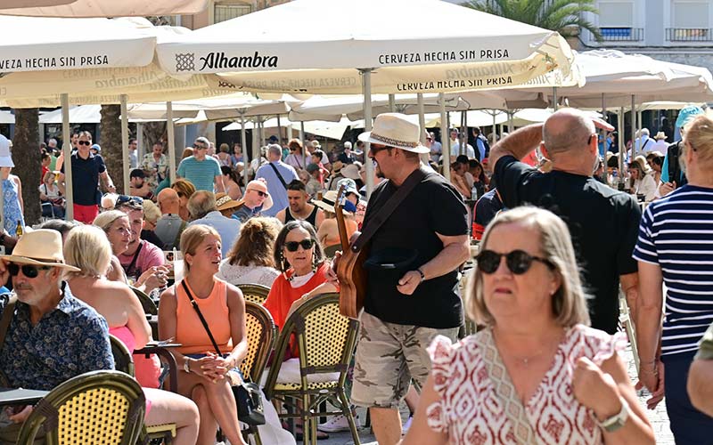 Cádiz lidera otro julio la caída del paro nacional y alcanza su cifra más baja en 18 años: menos de 109.000 demandantes y casi 447.000 cotizantes
