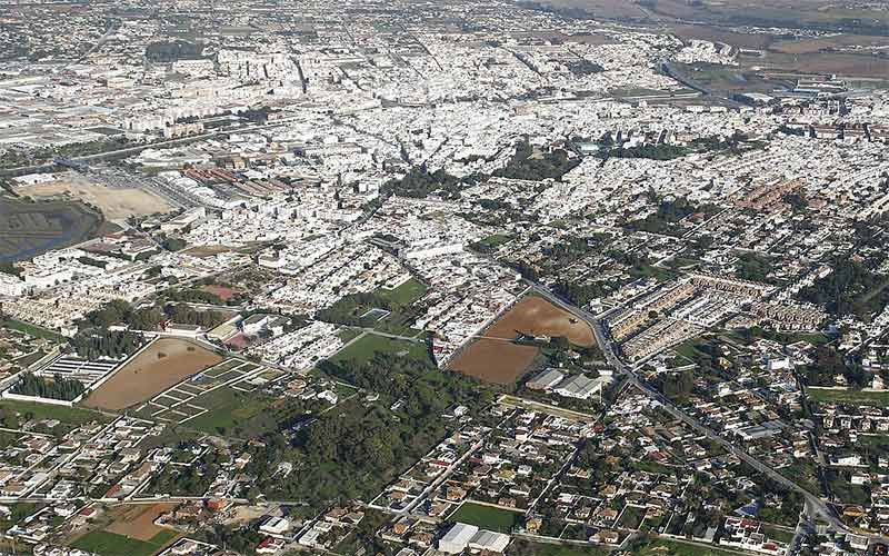 Chiclana se abastecerá de agua de pozos municipales para cubrir la demanda turística