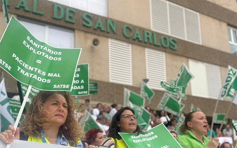 Satse alerta de unas Urgencias “colapsadas” en San Carlos, pero la Junta ve “total normalidad”
