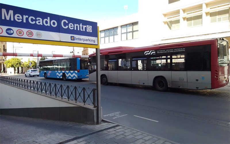 Ocho vehículos alquilados en Galicia permiten al bus urbano en Jerez “recuperar la normalidad”