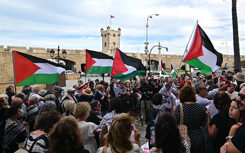 El próximo pleno de Cádiz votará posicionarse contra el genocidio en Palestina, romper relaciones con Israel y hermanarse con Gaza