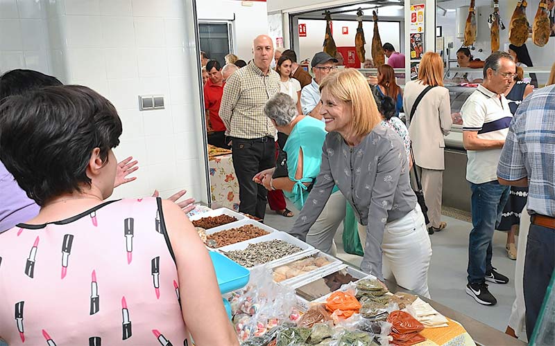 El mercado jerezano de Federico Mayo reabre ocho años después: “costó un millón de euros y por 21.000 euros le hemos vuelto a dar vida”