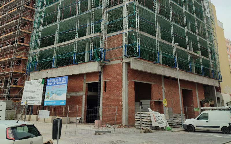 La futura Ley de Vivienda de Andalucía del PP “ignora que sin control real de precios, la especulación seguirá campando a sus anchas”