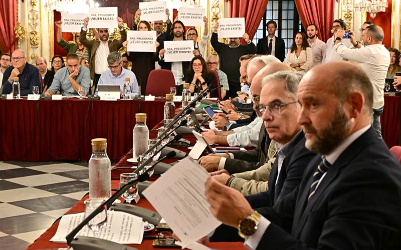 El PP en la Diputación de Cádiz se niega a condenar el genocidio en Palestina hablando de Venezuela y ETA, pero defiende la tauromaquia