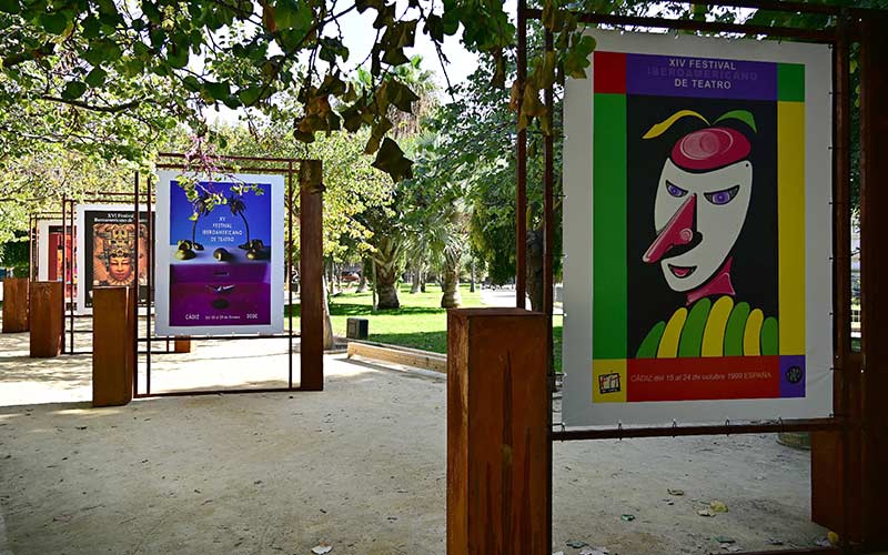 El FIT de Cádiz muestra (y celebra) en la calle sus cuatro décadas de teatro, cultura y encuentro