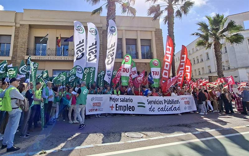 CSIF, UGT y CCOO también piden desde Cádiz subidas salariales para los empleados públicos