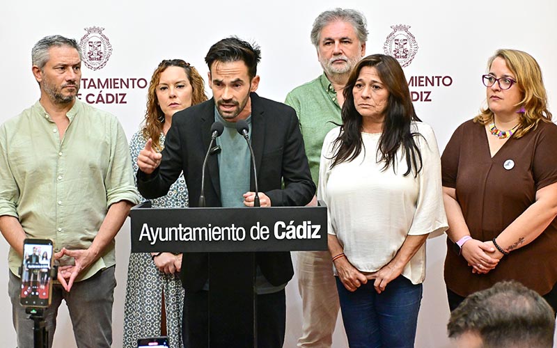De la Cruz (AIG) no descarta acudir a la Justicia ante los obstáculos del Gobierno gaditano del PP para facilitar información pública a la oposición