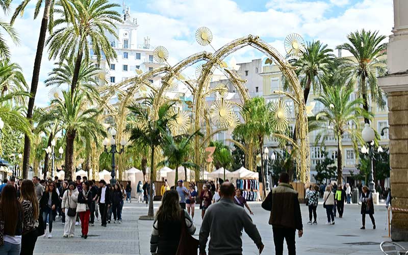 Presentada una Navidad “para Cádiz, su gente y sus barrios” con un centenar de propuestas