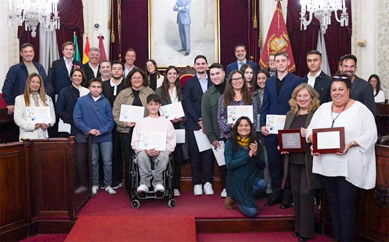 La ciudad de Cádiz entrega sus XXIV Premios a la Mejor Trayectoria Educativa