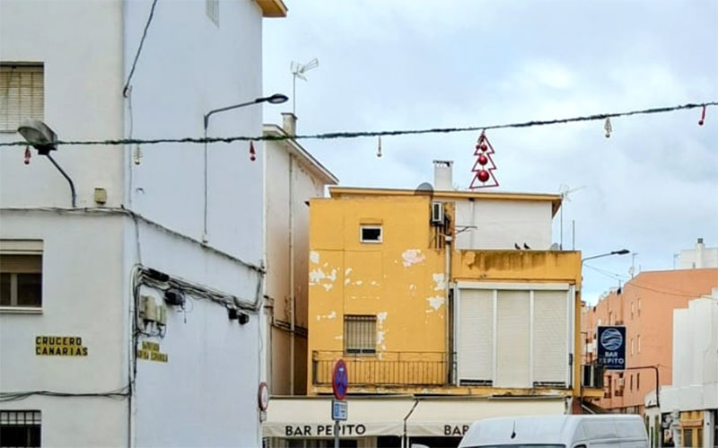 El movimiento vecinal lamenta la “nula decoración” navideña en los barrios portuenses