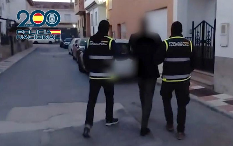 Hasta 57 detenidos por la trifulca del Granada-Cádiz; 28 son aficionados del equipo amarillo