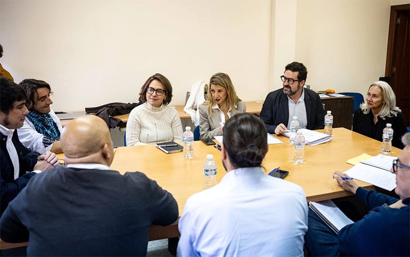 El conflicto con la concesionaria del aeropuerto de la Base de Rota llega “al más alto nivel político e institucional”: Yolanda Díaz escucha al comité