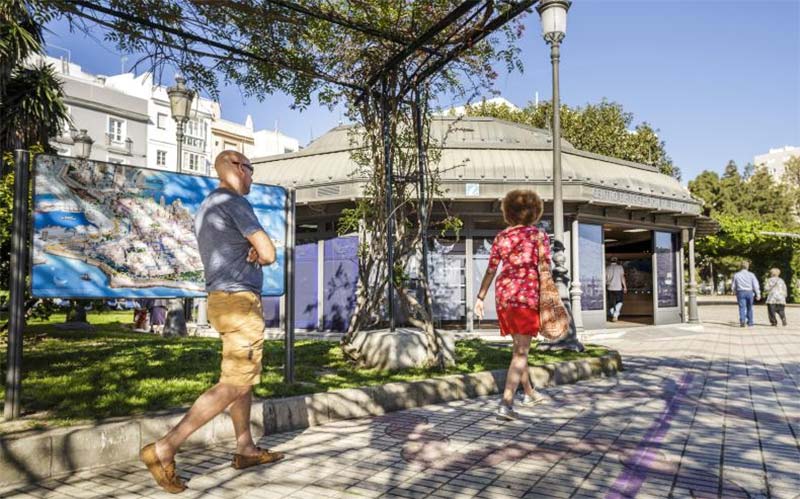 La Isla estrenará Oficina de Turismo en plena plaza de la Iglesia: se gastarán unos 500.000 euros en la compra de una estructura modular