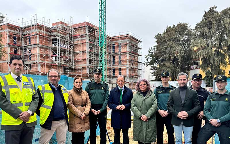 Chiclana pide al Gobierno más efectivos de la Guardia Civil cuando estrene su nuevo cuartel