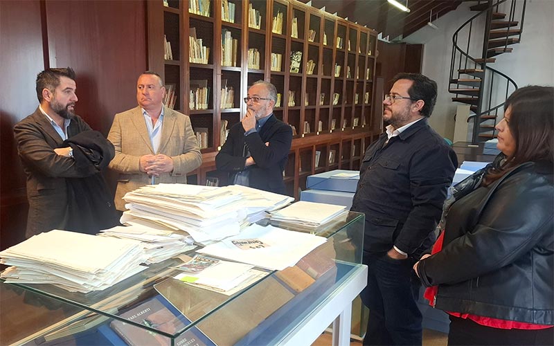 Miles de documentos custodiados por la Fundación Alberti, en proceso de digitalización