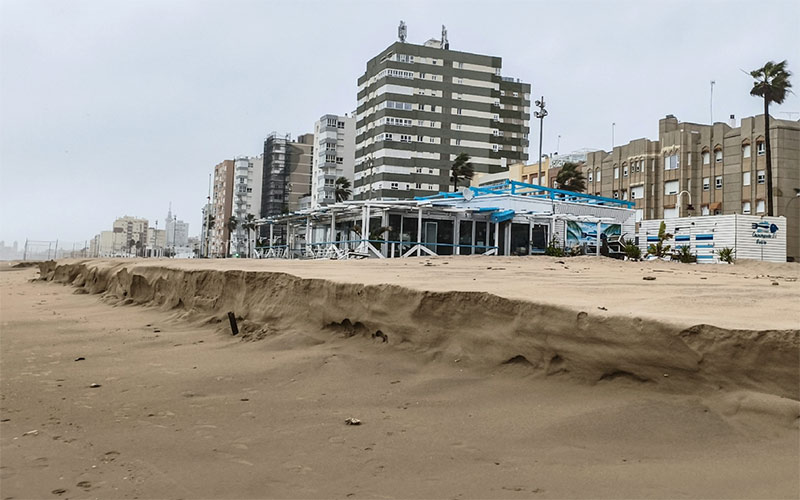 El PP apremia a Costas a adecentar las playas gaditanas tras los temporales para Semana Santa, pero también “soluciones estructurales”