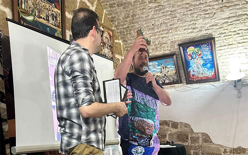 ‘Los amísh del mono’ triunfa en la gala de XII Premios Holoturia que ignora a ‘Los legías con g’