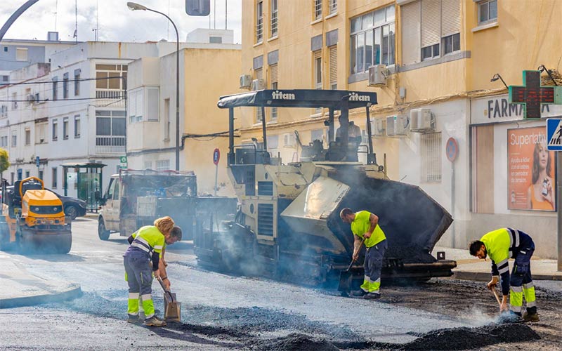 Cayetano Roldán, Pery Junquera, Tomás del Valle y General Lobo, entre las calles de La Isla a reasfaltar y “embellecer” en los próximos meses